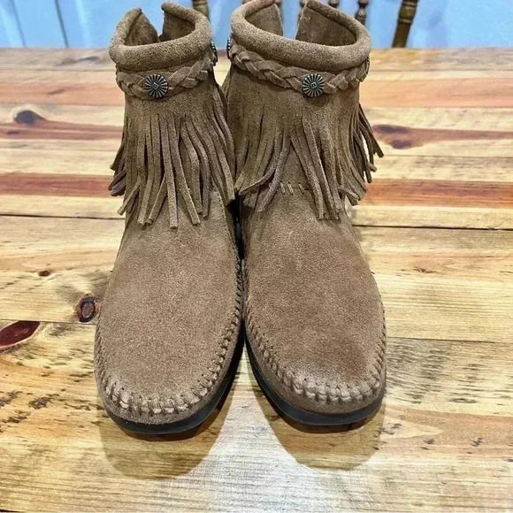 Minnetonka High Top Back Zip Boot Brown Suede womens - Picture 2 of 9